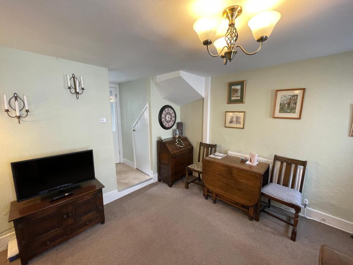 Ivy Cottage, *